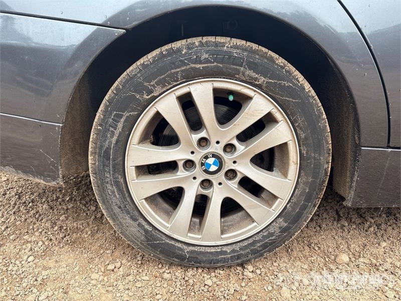 BMW 325i Automobile سيارات