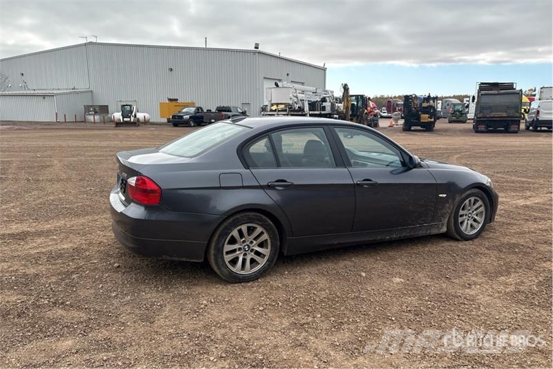 BMW 325i Automobile سيارات