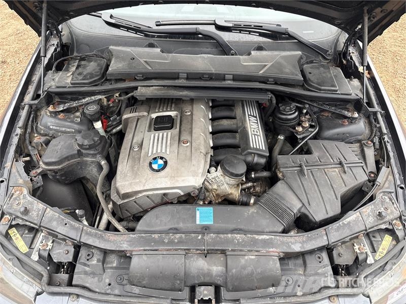 BMW 325i Automobile سيارات