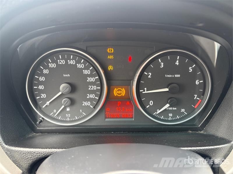 BMW 325i Automobile سيارات