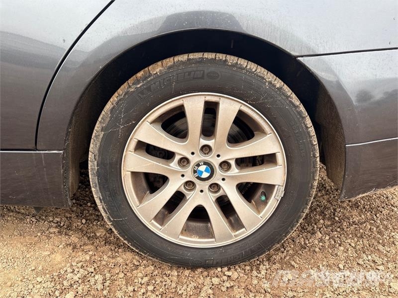 BMW 325i Automobile سيارات