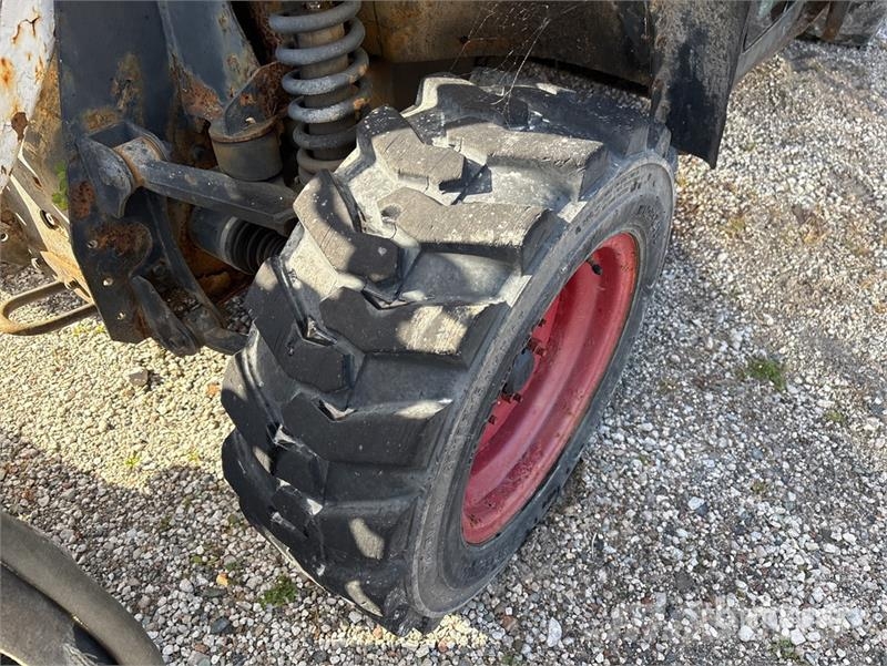 Bobcat 5600 Toolcat 4x4 Utility Vehicle (Inoperable) Pomoćni strojevi