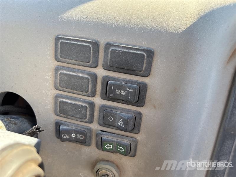 Bobcat 5600 Toolcat 4x4 Utility Vehicle (Inoperable) Pomoćni strojevi