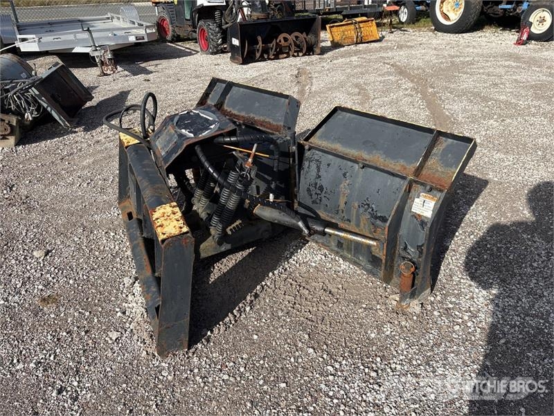 Bobcat 5600 Toolcat 4x4 Utility Vehicle (Inoperable) Pomoćni strojevi