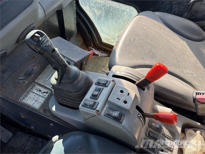 Bobcat 5600 Toolcat 4x4 Utility Vehicle (Inoperable) Pomoćni strojevi