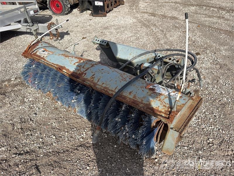 Bobcat 5600 Toolcat 4x4 Utility Vehicle (Inoperable) Pomoćni strojevi