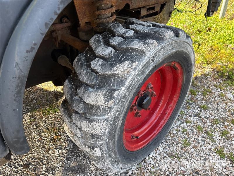 Bobcat 5600 Toolcat 4x4 Utility Vehicle (Inoperable) Pomoćni strojevi