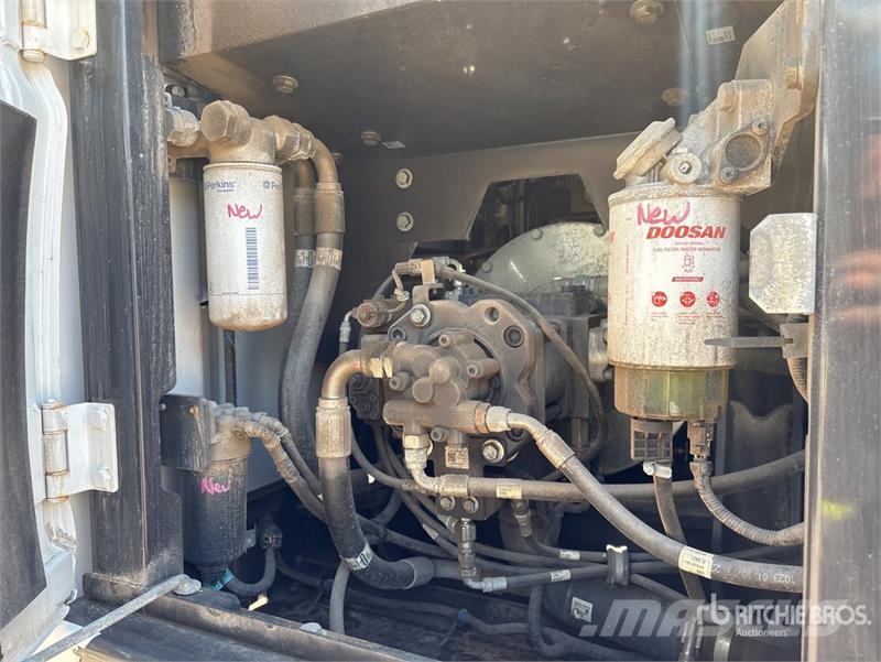 Bobcat E165 Tracked Excavator Crawler excavators