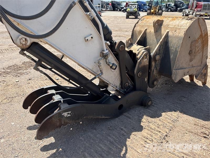 Bobcat E165 Tracked Excavator Crawler excavators