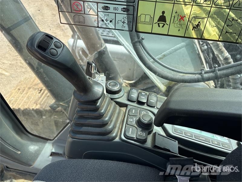 Bobcat E165 Tracked Excavator Crawler excavators