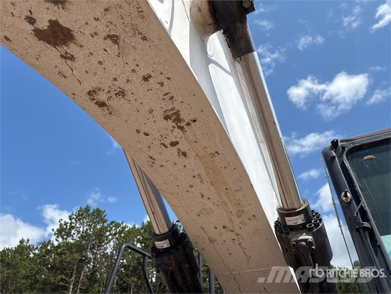 Bobcat E165 Tracked Excavator Crawler excavators