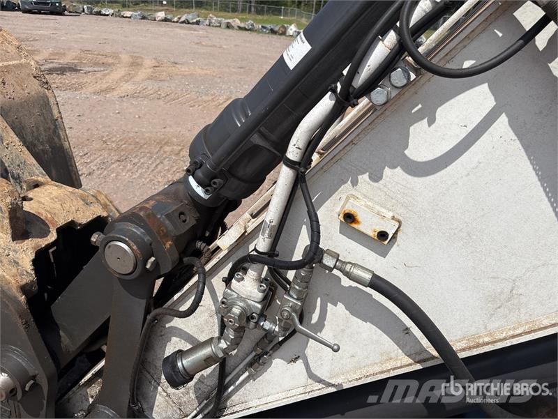 Bobcat E165 Tracked Excavator Crawler excavators