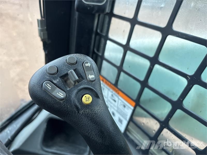 Bobcat T590 لوادر انزلاقية التوجيه