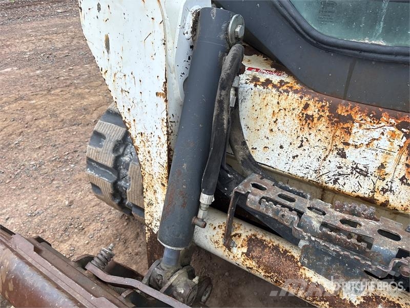 Bobcat T590 لوادر انزلاقية التوجيه