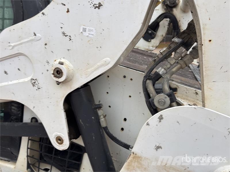 Bobcat T590 لوادر انزلاقية التوجيه
