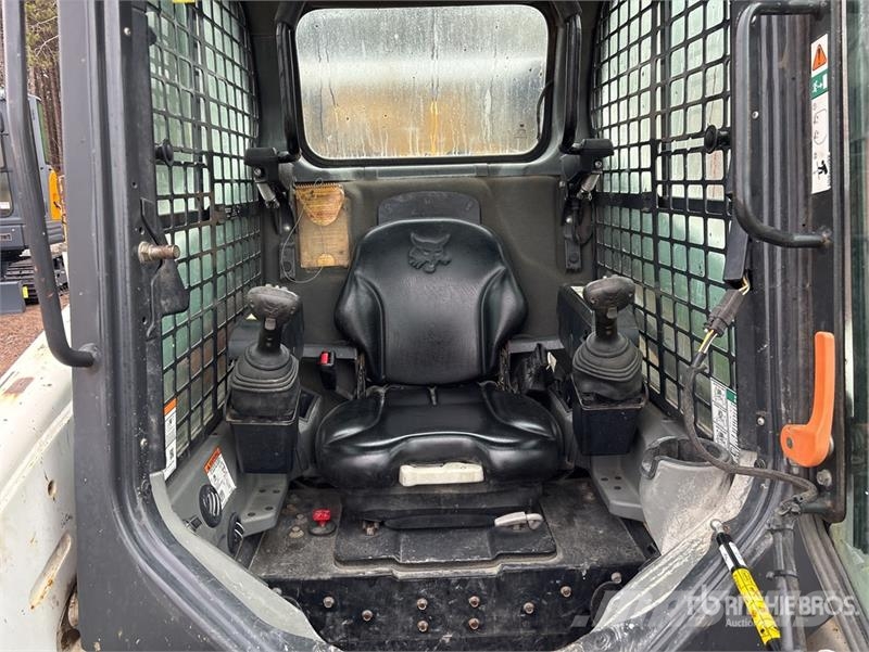 Bobcat T590 لوادر انزلاقية التوجيه