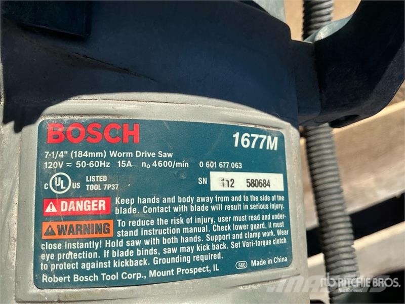 Bosch 1677M 7-1/4 in Worm Drive Circular Saw مكونات أخرى