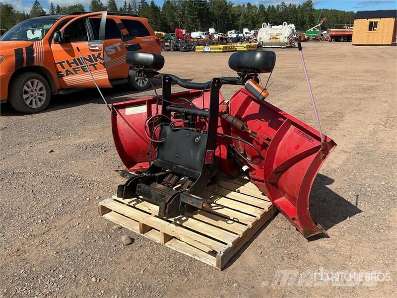 Boss 7 ft 6 in Power-V Snow Plow - Fits Truck Lumiaurat