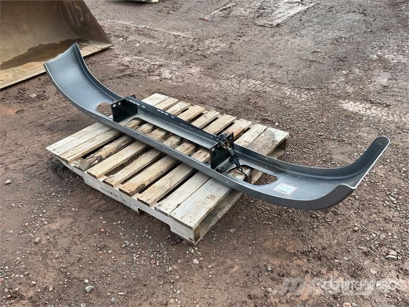  Bumper - Fits Truck معدات النقل - غير ذلك