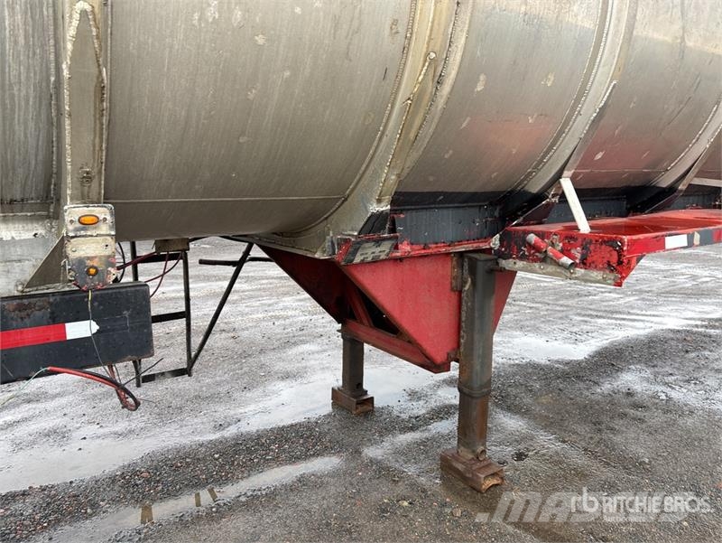 Bunker 8000 gal T/A Liquid Tanker Trailer Tsisternhaagised