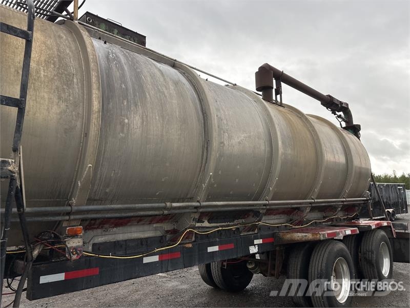 Bunker 8000 gal T/A Liquid Tanker Trailer Tsisternhaagised