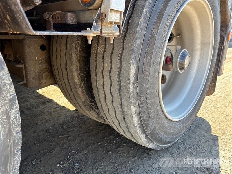 BWS 35ADG2XNR T/A Removable Gooseneck Lowboy Trailer لوادر منخفضة