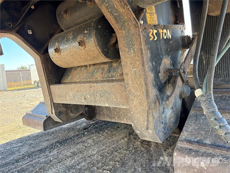 BWS 35ADG2XNR T/A Removable Gooseneck Lowboy Trailer لوادر منخفضة