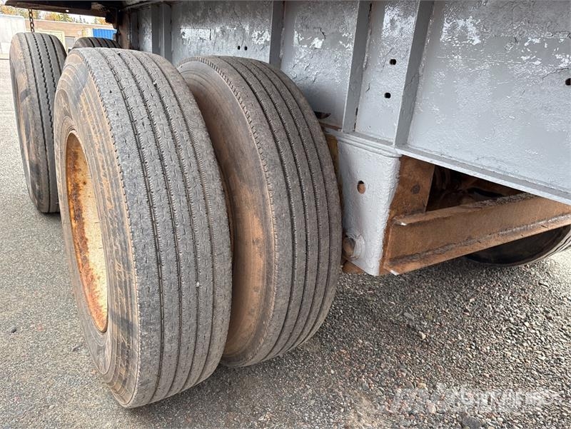BWS 37DT3X 37 ft Tri/A End Dump Trailer 自卸拖车