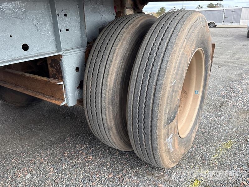 BWS 37DT3X 37 ft Tri/A End Dump Trailer 自卸拖车