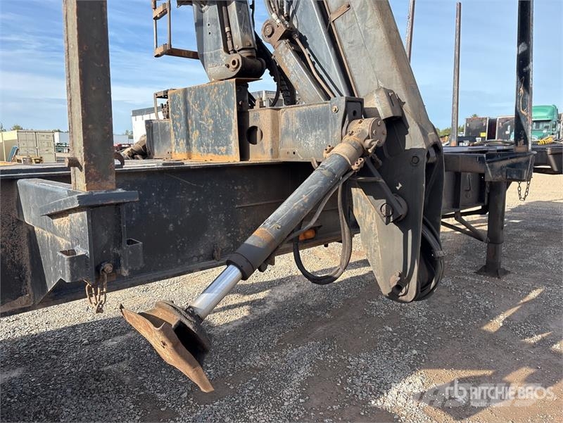 BWS 45 ft Tri/A Self-Loading Log Trailer Лісовози