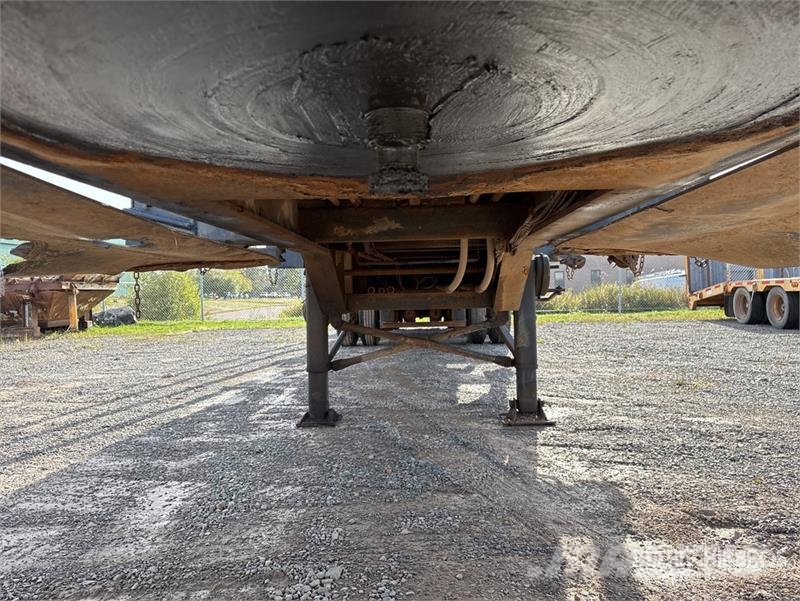 BWS 45 ft Tri/A Self-Loading Log Trailer Лісовози