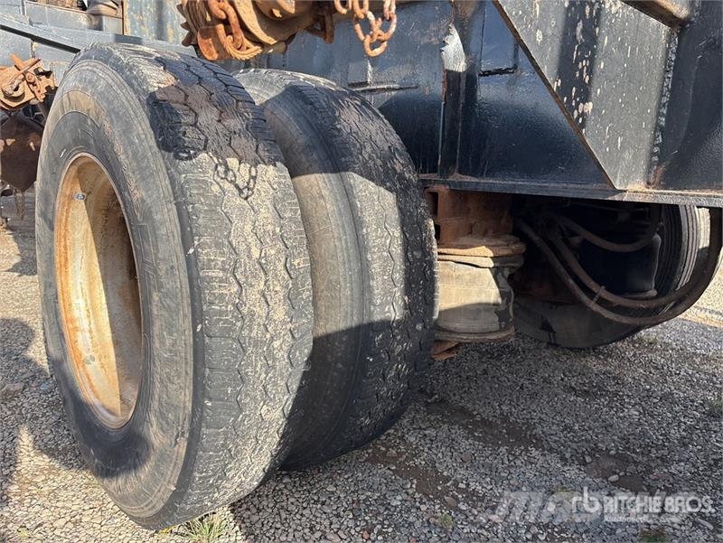 BWS 45 ft Tri/A Self-Loading Log Trailer Лісовози