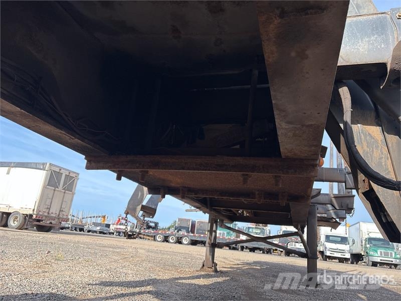BWS 45 ft Tri/A Self-Loading Log Trailer Лісовози