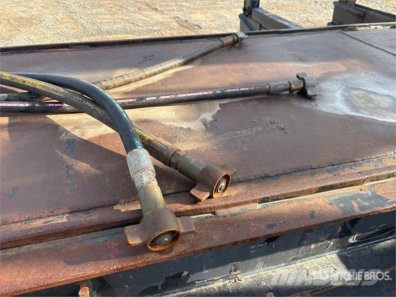 BWS 45 ft Tri/A Self-Loading Log Trailer Лісовози