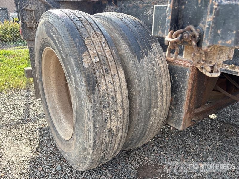 BWS 45 ft Tri/A Self-Loading Log Trailer Лісовози