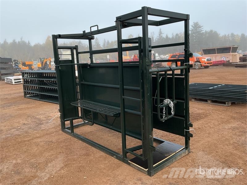 BYT CT509 8 ft 5 in Sheeted Cattle Alley (Unused) Оборудование для животноводческих ферм
