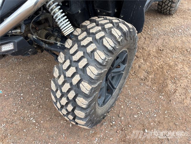 C&F Moto ZFORCE 800 4x4 Side By Side Carros