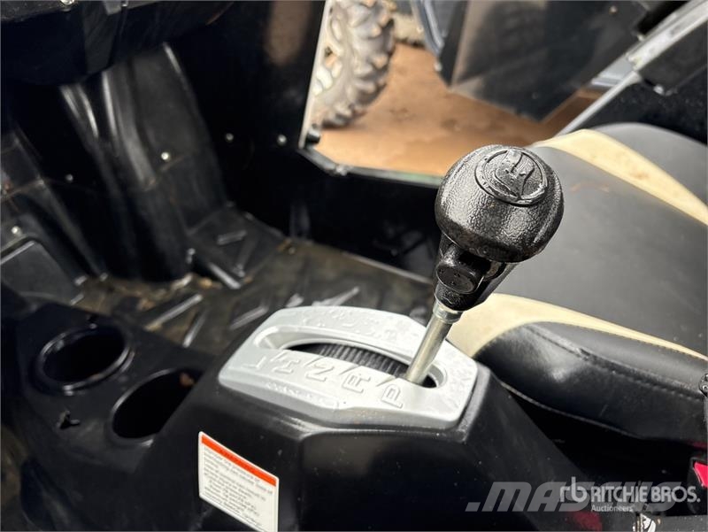C&F Moto ZFORCE 800 4x4 Side By Side Carros