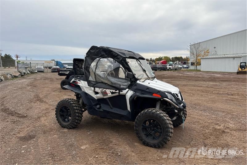 C&F Moto ZFORCE 800 4x4 Side By Side Carros