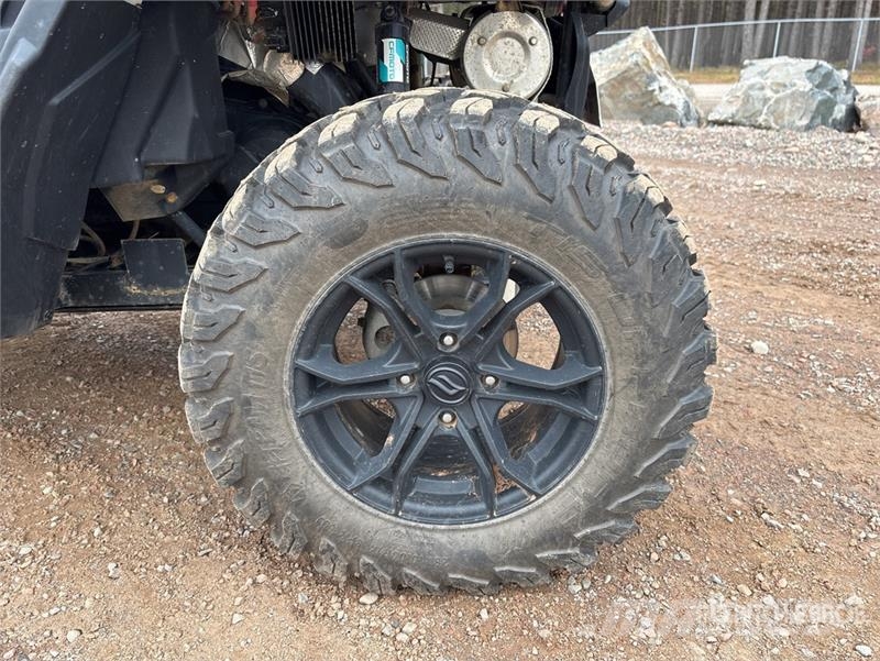C&F Moto ZFORCE 800 4x4 Side By Side Carros