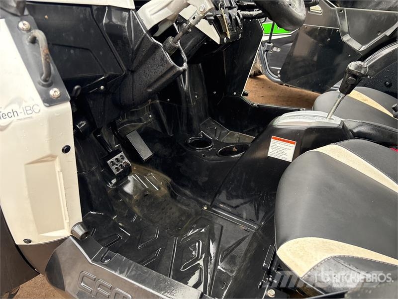 C&F Moto ZFORCE 800 4x4 Side By Side Carros