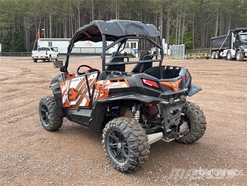 C&F Moto ZFORCE 800 4x4 Side By Side Automobili