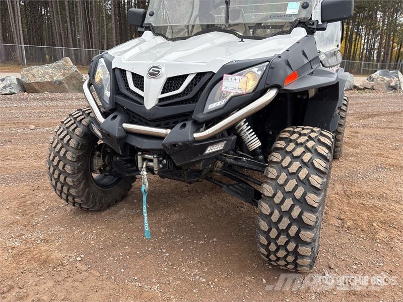 C&F Moto ZFORCE 800 4x4 Side By Side Carros