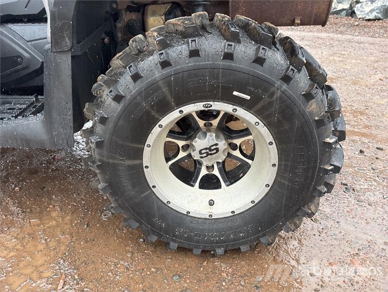 Can-am Outlander 4x4 ATV ATVs