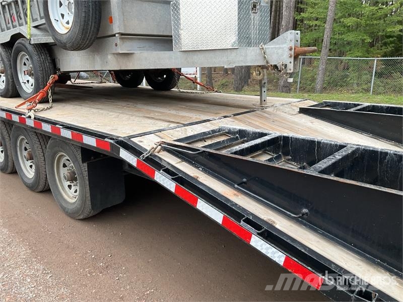 Canadian 30 ft Tri/A Gooseneck Equipment Trailer Oprijwagen