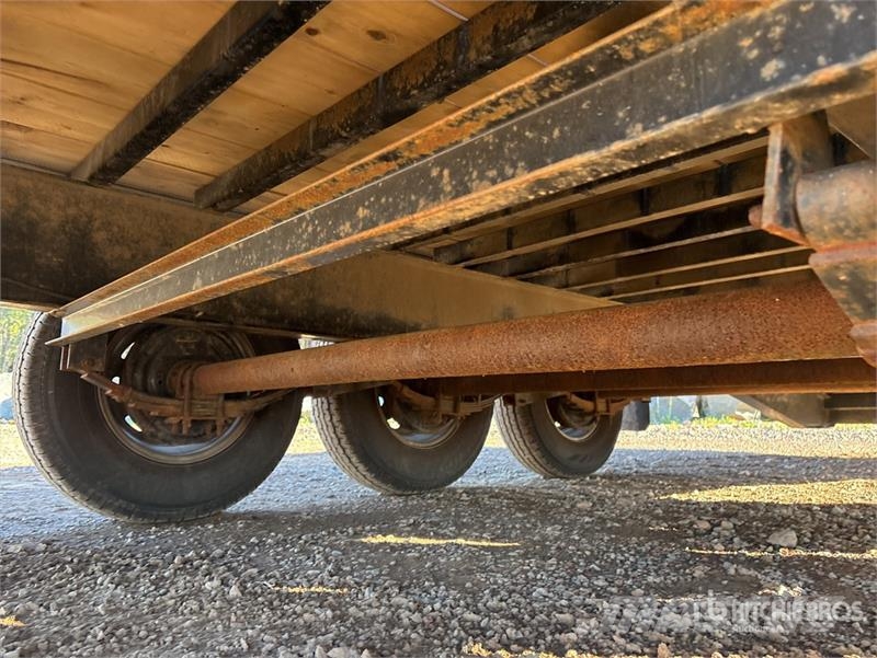 Canadian 30 ft Tri/A Gooseneck Equipment Trailer Oprijwagen