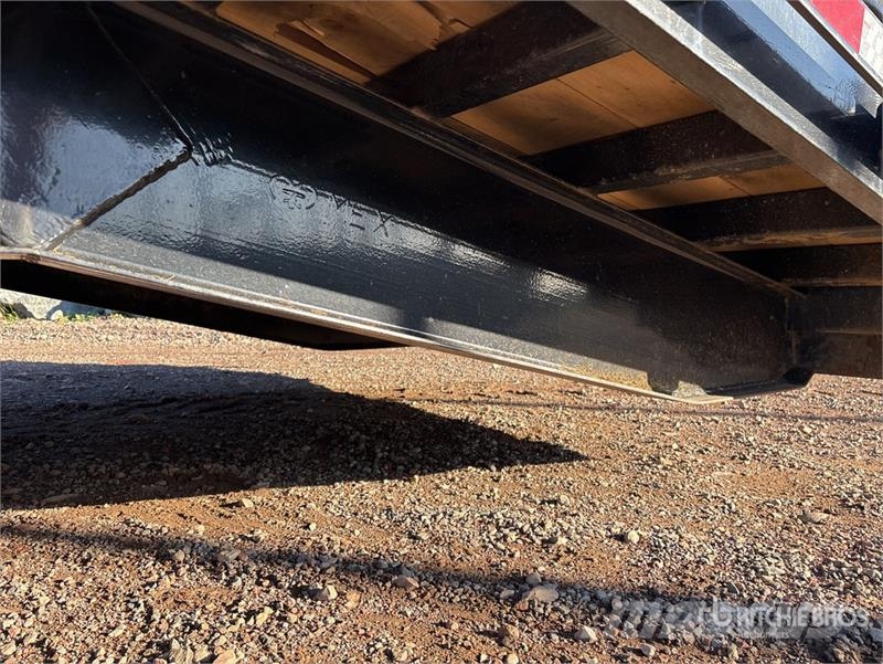 Canadian 30 ft Tri/A Gooseneck Equipment Trailer Oprijwagen