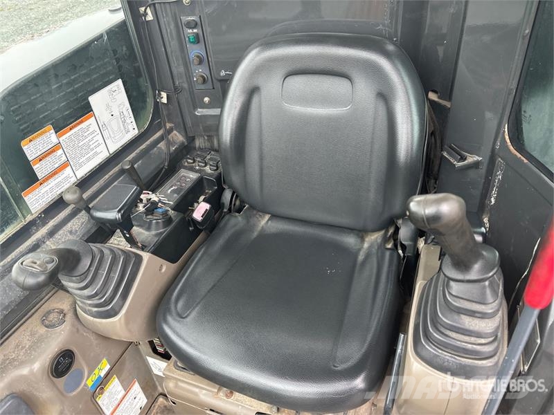 CASE CX31B Minigravemaskiner