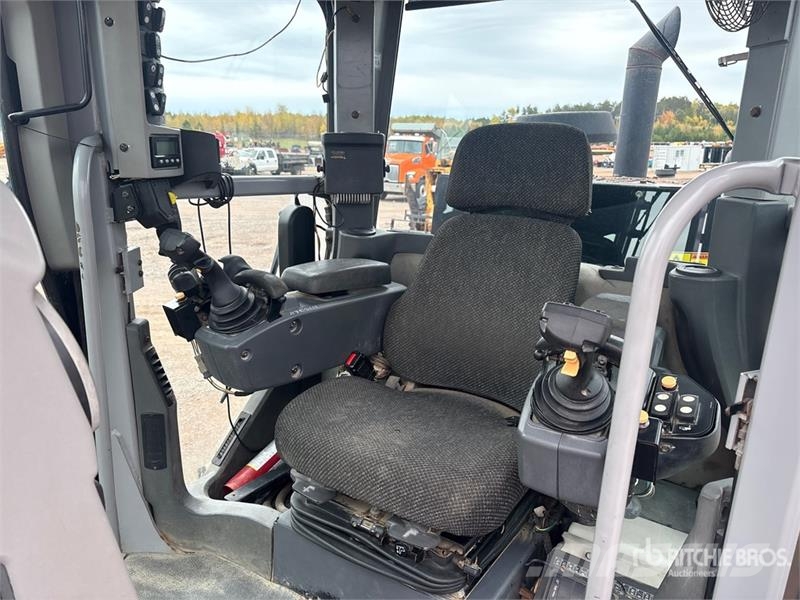 CAT 140M Motor Grader Graders