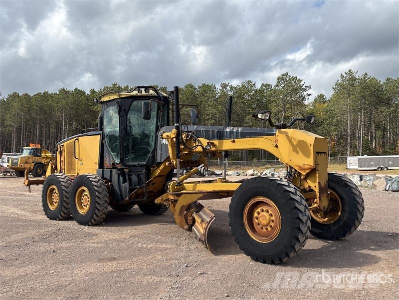 CAT 140M Motor Grader Грейдери